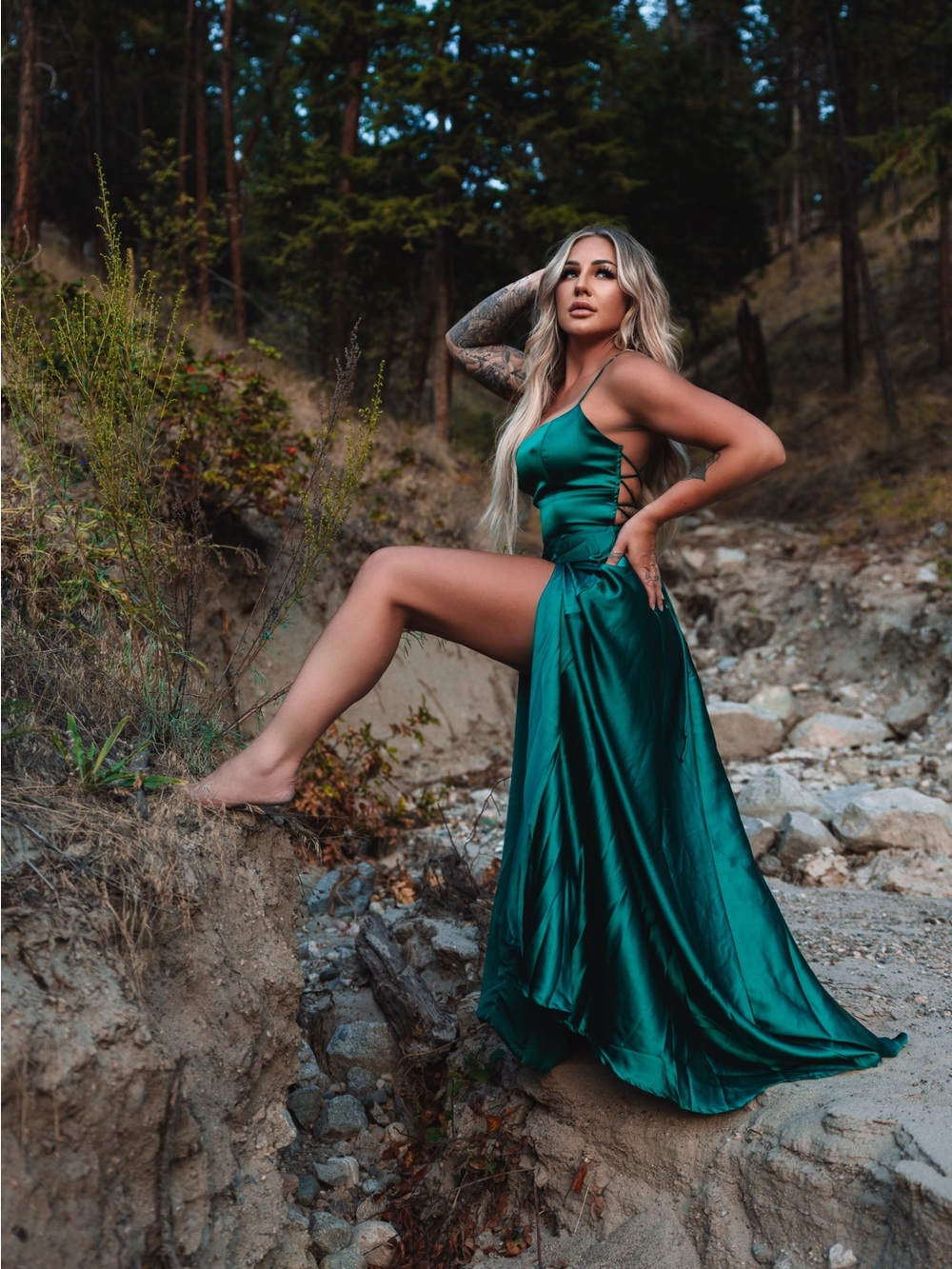 Emerald Satin Side-Slit Evening Dress - Women's